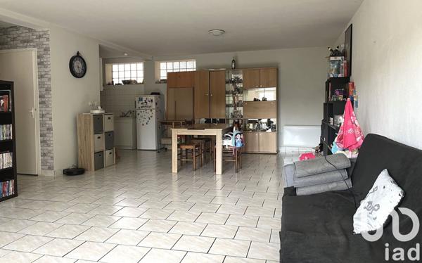 House for sale 4 rooms 98 m² Saint-Martin-la-Pallu