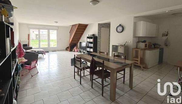 House for sale 4 rooms 98 m² Saint-Martin-la-Pallu