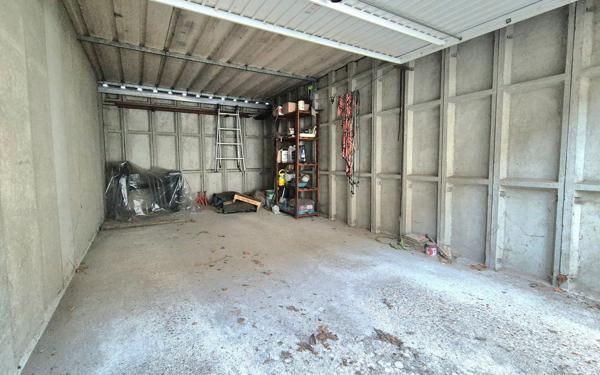 Maison à vendre    6 pièces •  Saint-Léger-du-Bourg-Denis