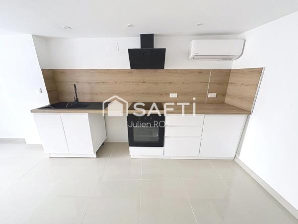 Maison de village T4 rénovée 70 m² – Terrasse tropézienne – Parking