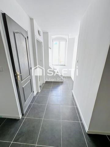Maison de village T4 rénovée 70 m² – Terrasse tropézienne – Parking