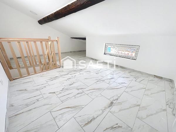 Maison de village T4 rénovée 70 m² – Terrasse tropézienne – Parking