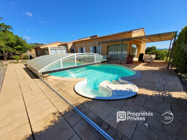 Villa totalement rénovée avec piscine - 3 chambres - Lablachère - 375 000
