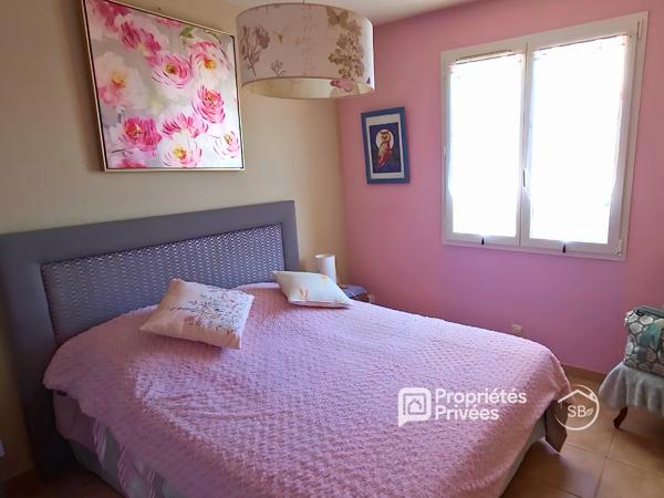 Villa totalement rénovée avec piscine - 3 chambres - Lablachère - 375 000