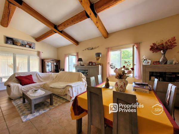 Villa totalement rénovée avec piscine - 3 chambres - Lablachère - 375 000
