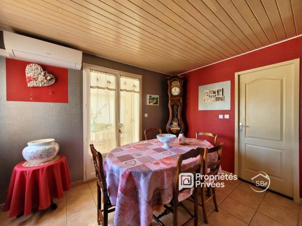 Villa totalement rénovée avec piscine - 3 chambres - Lablachère - 375 000
