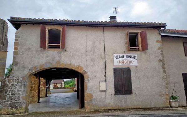 Maison à vendre    4 pièces •  Beaumarchés