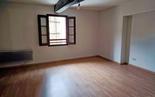 Maison à vendre    4 pièces •  Beaumarchés