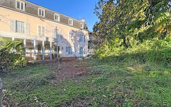 Maison à vendre    10 pièces • 270 m2 Bizanos