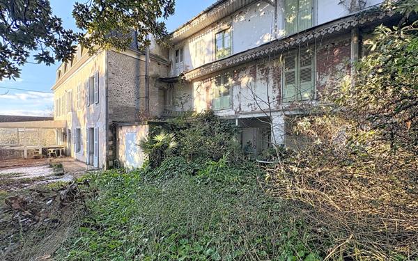 Maison à vendre    10 pièces • 270 m2 Bizanos