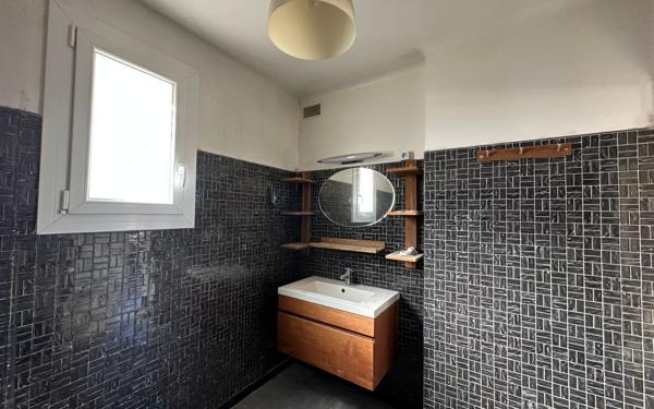 Maison à vendre    5 pièces • 120 m2 Dions