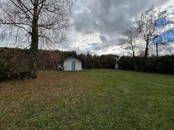 Terrain libre de constructeur 601m² proche lac