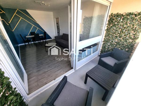 Dans résidence sécurisée, appartement T2 lumineux "VENDU LOUE ET MEUBLE" de 47,08 m² Loi carrez  entièrement rénové en  2024 avec balcon et cave