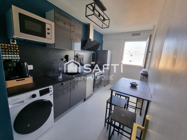 Dans résidence sécurisée, appartement T2 lumineux "VENDU LOUE ET MEUBLE" de 47,08 m² Loi carrez  entièrement rénové en  2024 avec balcon et cave