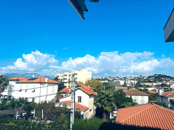 3 pièces lumineux au dernier étage – Quartier des Vespins, Cagnes-sur-Mer