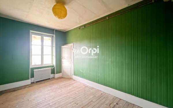 Maison à vendre    8 pièces •  Meaulne