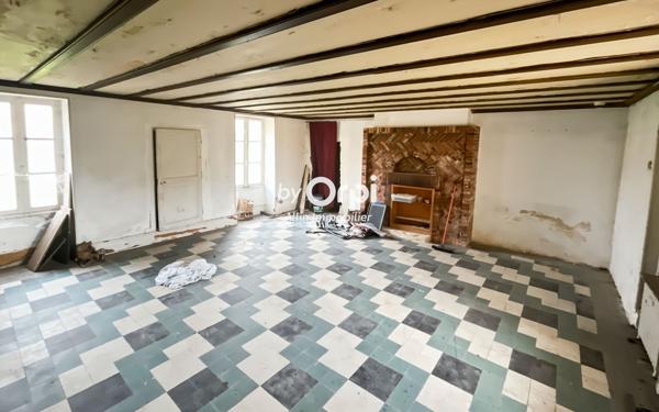 Maison à vendre    8 pièces •  Meaulne