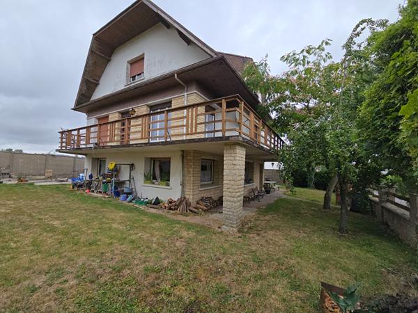 Exceptionnel potentiel pour cette maison familiale de 210 m² sur 1160 m² de terrain constructible