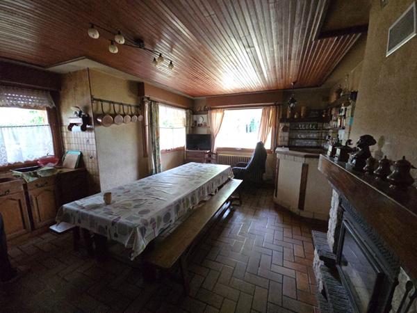 Exceptionnel potentiel pour cette maison familiale de 210 m² sur 1160 m² de terrain constructible