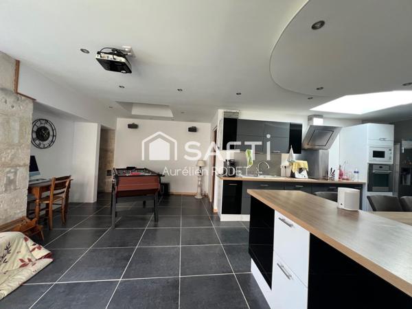 Maison rénovée, 5 chambres centre ville.