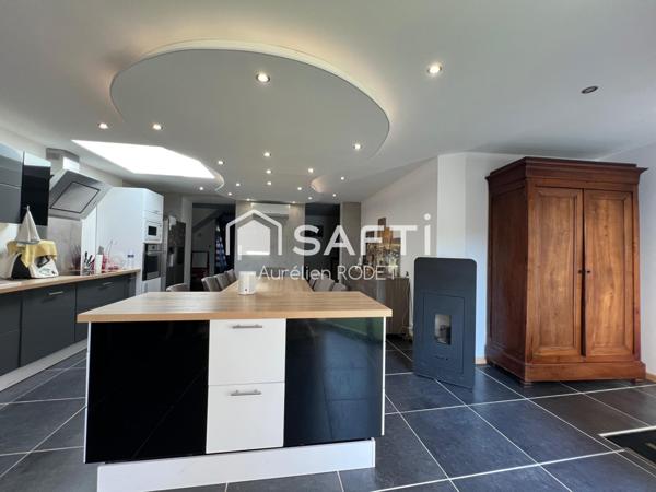 Maison rénovée, 5 chambres centre ville.