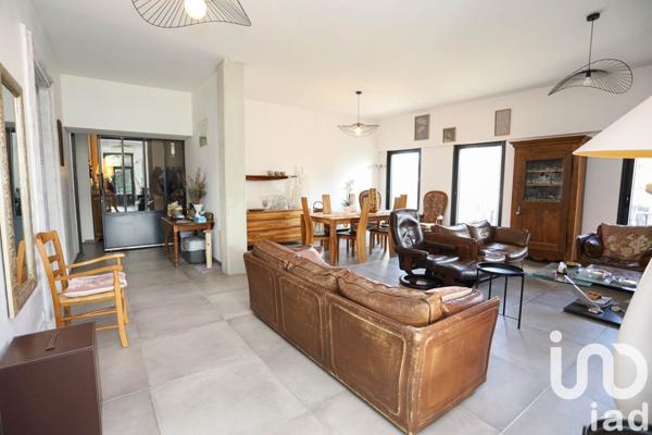 Demeure 10 pièces de 440 m² à Lézignan-Corbières (11200)