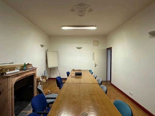 Immeuble à usage mixte à Saint-Savin – Emplacement idéal et revenue potentiel