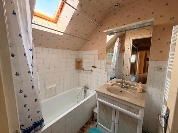 NOUVEAUTÉ L'ADRESSE Maison familiale 4 chambres sur Saint-Herblain Bourg