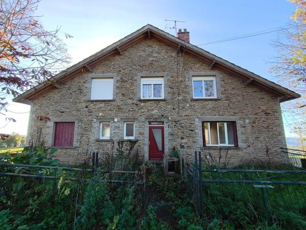 Grande maison familiale composée de 2 logements