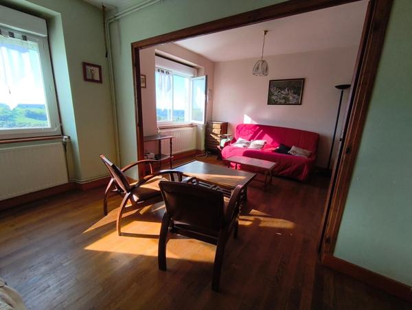 Grande maison familiale composée de 2 logements