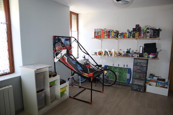 Maison 4 pièce(s) 3 chambre(s) 123.52 m²