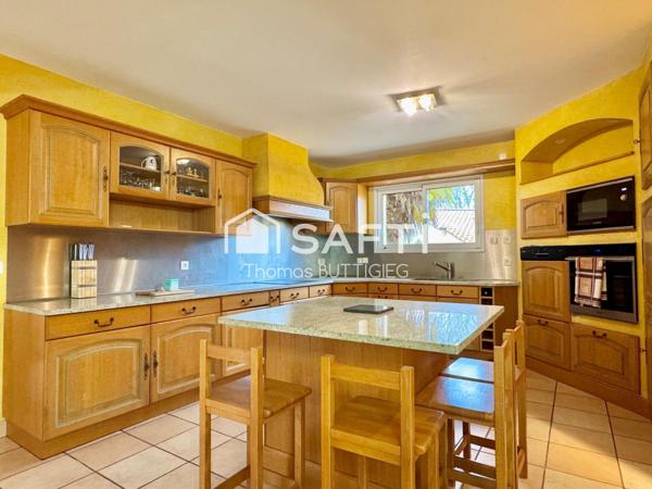 Belle propriété au calme, piscine et repos de chasse.