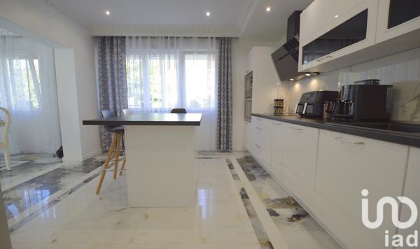 Maison à vendre 7 pièces 160 m² Sainte-Marie-aux-Chênes