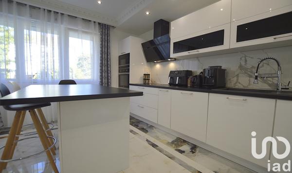 Maison à vendre 7 pièces 160 m² Sainte-Marie-aux-Chênes