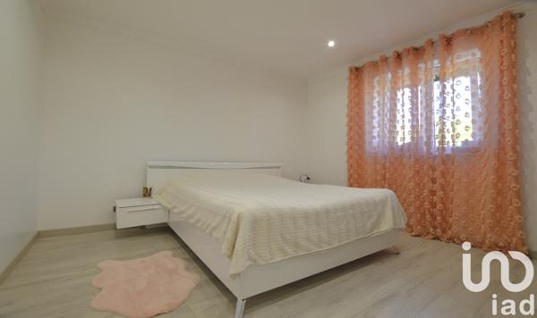 Maison à vendre 7 pièces 160 m² Sainte-Marie-aux-Chênes