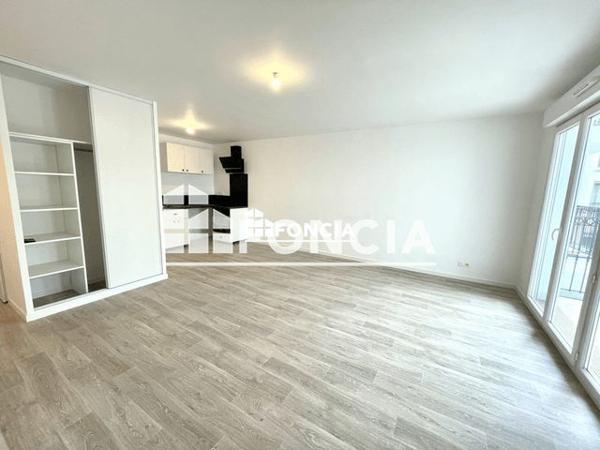 Location Appartement 2 pièces 54.62 m² - 34/42 AVENUE D. CASANOVA Le Blanc Mesnil 93150