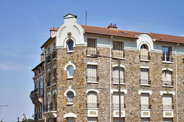 Vente                                                      Appartement
                        
                     3 pièces                      65 m2                     à Villeneuve-Saint-Georges