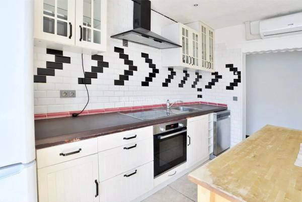 Vente                                                      Appartement
                        
                     3 pièces                      65 m2                     à Villeneuve-Saint-Georges
