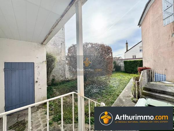 Vente                                                      Local commercial
                        
                                         65 m2                     à Coulommiers