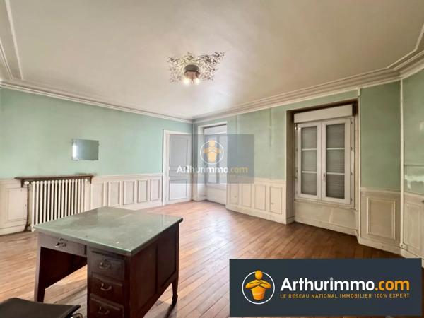 Vente                                                      Local commercial
                        
                                         65 m2                     à Coulommiers