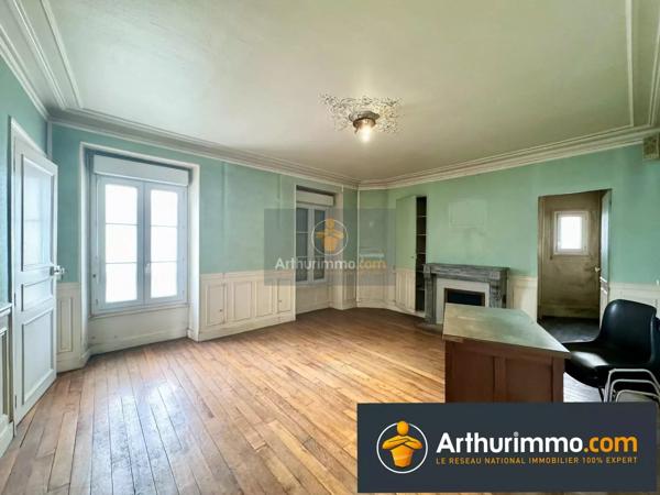 Vente                                                      Local commercial
                        
                                         65 m2                     à Coulommiers