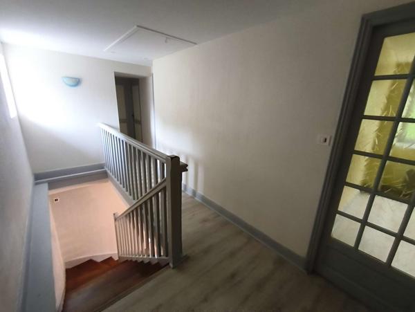 Charmante maison en pierre et ardoise rénovée, 4 chambres, garage, grange – Proche de Seilhac