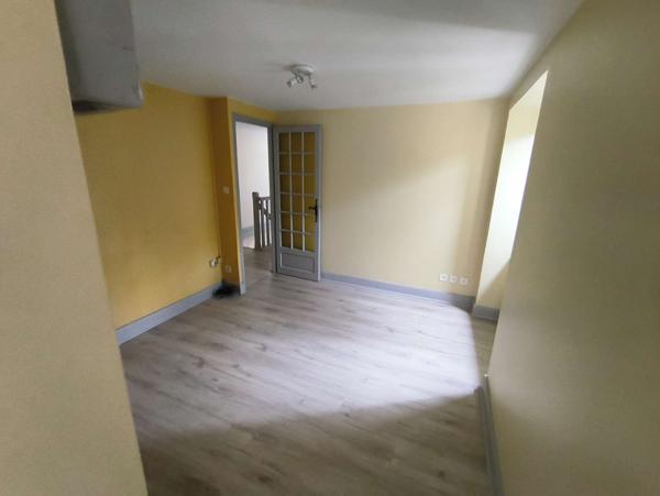 Charmante maison en pierre et ardoise rénovée, 4 chambres, garage, grange – Proche de Seilhac