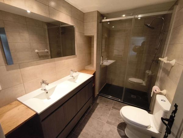 Charmante maison en pierre et ardoise rénovée, 4 chambres, garage, grange – Proche de Seilhac