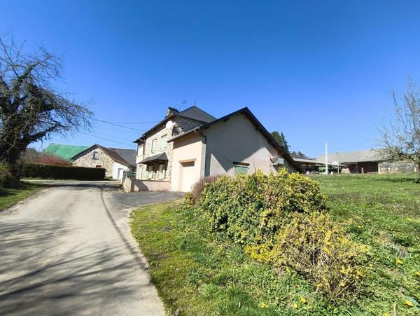 Charmante maison en pierre et ardoise rénovée, 4 chambres, garage, grange – Proche de Seilhac