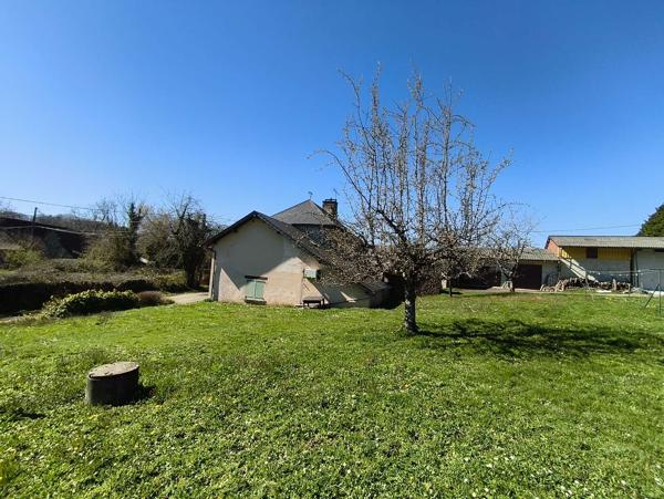 Charmante maison en pierre et ardoise rénovée, 4 chambres, garage, grange – Proche de Seilhac