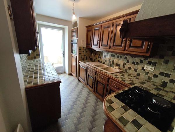 Charmante maison en pierre et ardoise rénovée, 4 chambres, garage, grange – Proche de Seilhac