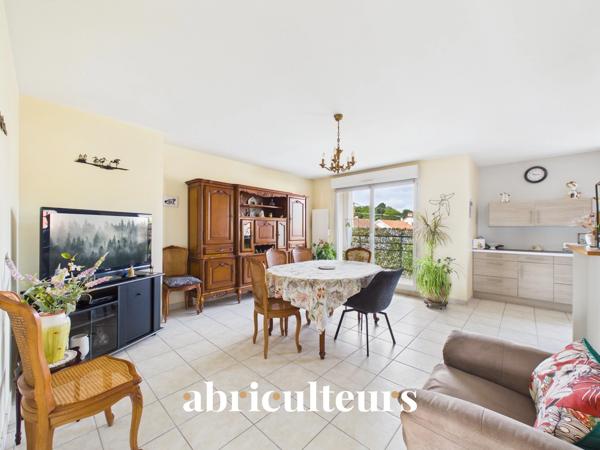 Appartement lumineux avec balcon en vente proche du bourg de Saint Sébastien /Loire, (44230)