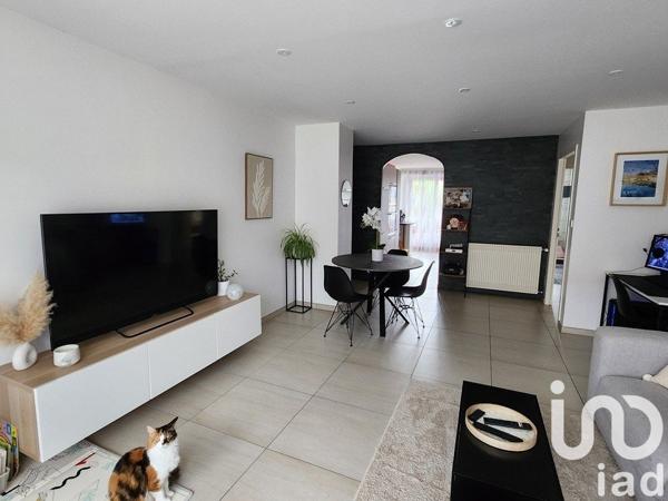 Appartement 3 pièces de 74 m² à Belley (01300)