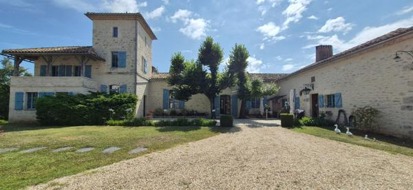 Vente propriété 364 m² 11 Pièces Montcuq